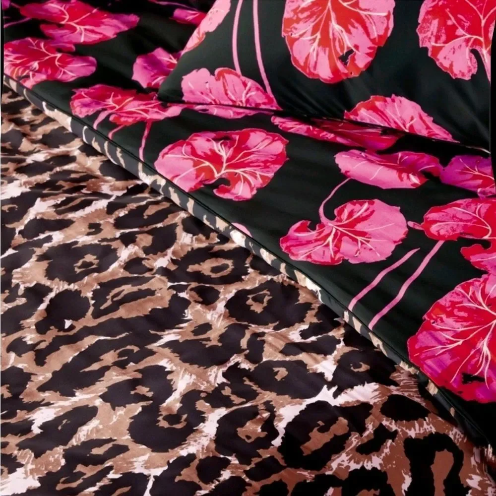 Diane von‎ Furstenberg x Target NEW Leopard & Geranium Leaf Reversible Comforter